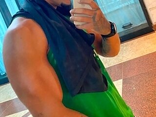 Ryan Dot 22's Picture