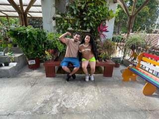 couplee-horny's Picture