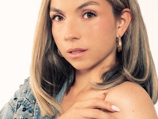 CamiVelez's Picture