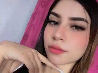 Amazinggrouphot's Picture