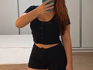 Ruivona Hot's Picture
